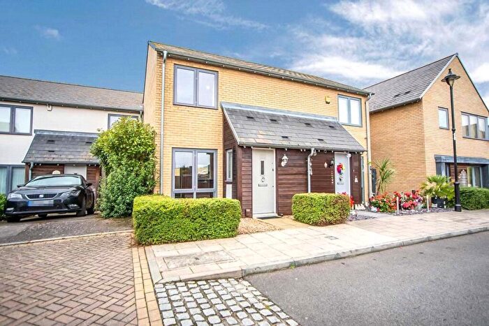 2 Bedroom Semi-Detached House To Rent In Eastview, St. Marys Island, Chatham, Kent, ME4