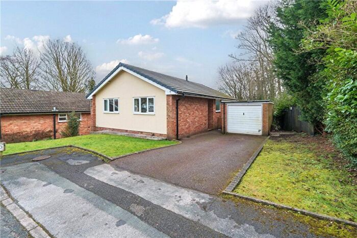 3 Bedroom Detached House For Sale In Kipling Close, Stockport, Greater Manchester, SK2