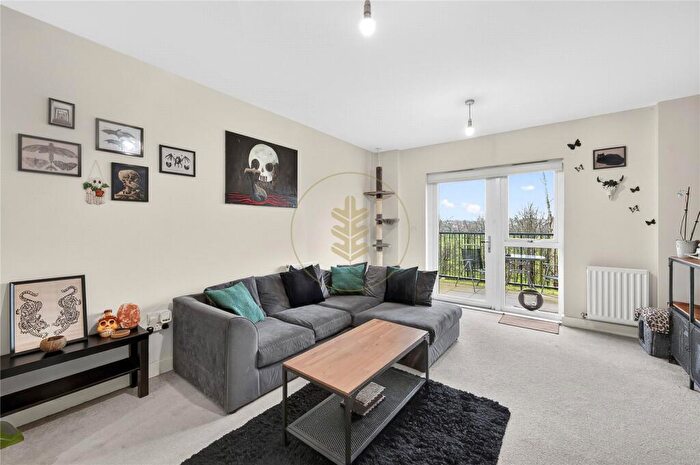 1 Bedroom Apartment For Sale In Swannell Way, London, NW2