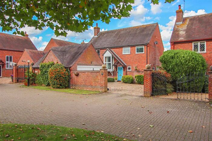 4 Bedroom Detached House For Sale In Daintrees, Widford, Ware, SG12