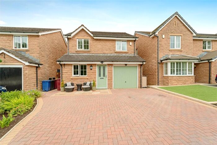 3 Bedroom Detached House For Sale In Greenbrook Road, Burnley, Lancashire, BB12