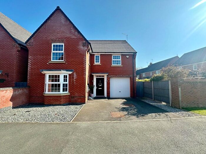 4 Bedroom Detached House For Sale In Fallowfields, Crick, Northampton, NN6