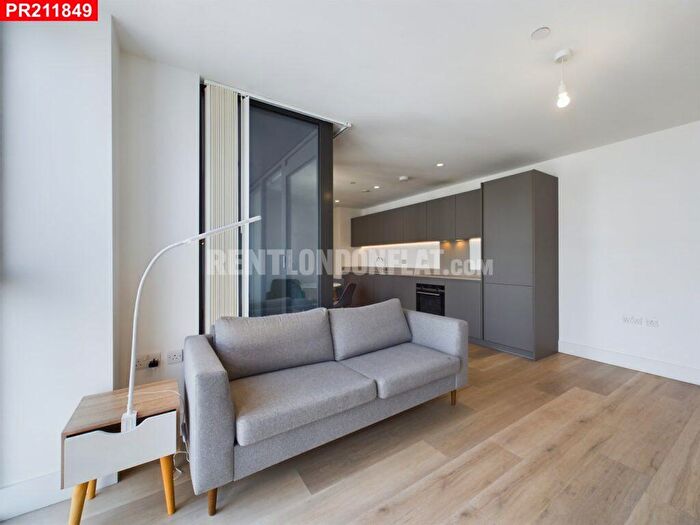1 Bedroom Flat To Rent In Stratford – Bedroom Flat, E15