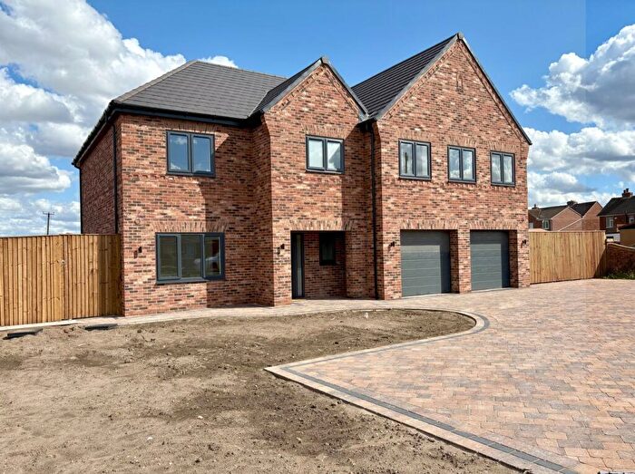 5 Bedroom Detached House For Sale In St Marys Road, Dunsville, Doncaster, DN7