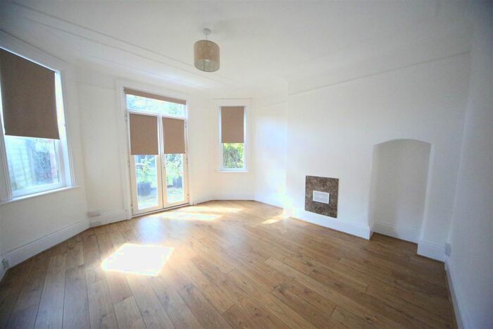 1 Bedroom Flat To Rent In Sunny Gardens Road, Hendon, London, NW4