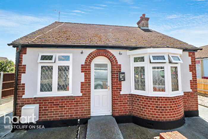 2 Bedroom Detached Bungalow For Sale In Feeches Road, Southend-On-Sea, SS2