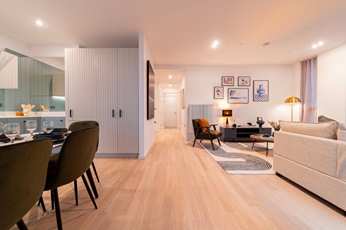 1 Bedroom Flat For Sale In The Brentford Project, Catherine Wheel Road, TW8