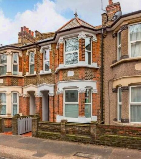 1 Bedroom Flat To Rent In Blackhorse Lane, London, E17