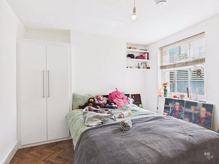 2 Bedroom Property To Rent In St. Leonards Road, Brighton, BN2