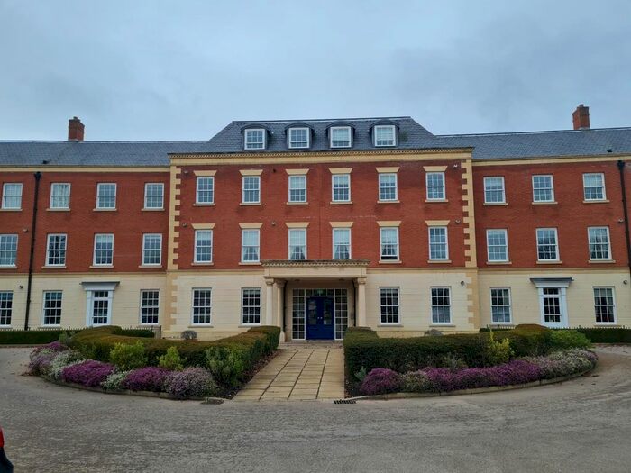 2 Bedroom Property To Rent In Kensington Oval, Boathouse Field, Lichfield, WS13