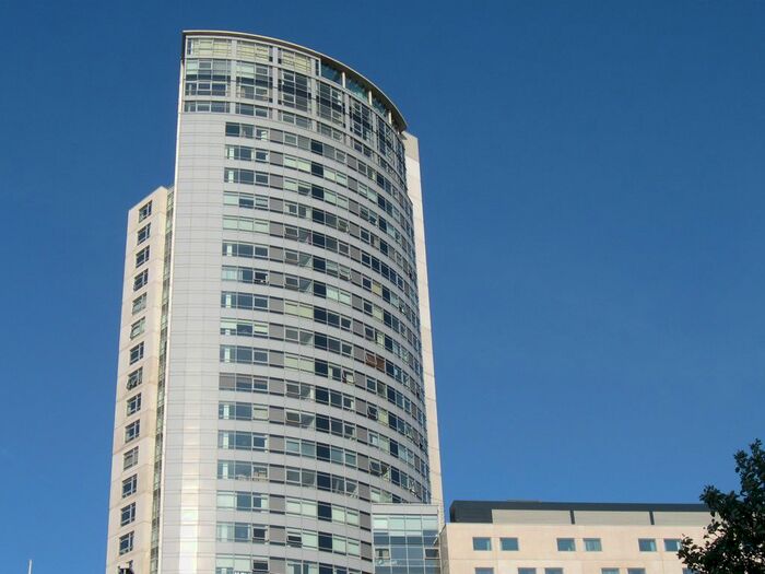 2 Bedroom Flat To Rent In Beetham Tower, Old Hall Street, Liverpool, L3