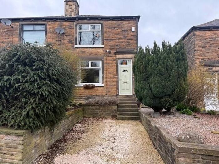 2 Bedroom Semi-Detached House For Sale In Albion Road, Idle, Bradford, BD10