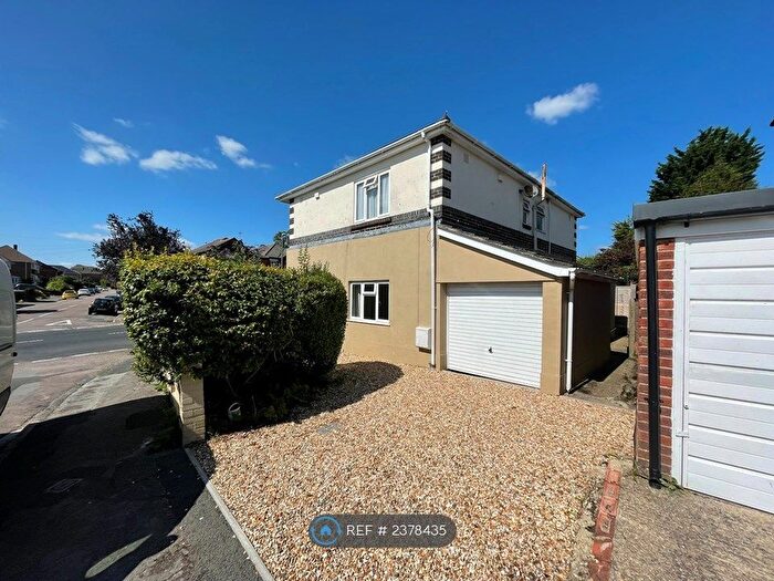 5 Bedroom Detached House To Rent In Ripon Road, Bournemouth, BH9