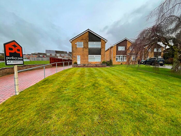 4 Bedroom Detached House For Sale In Rhodfa'r Eos, Cwmrhydyceirw, Swansea, SA6