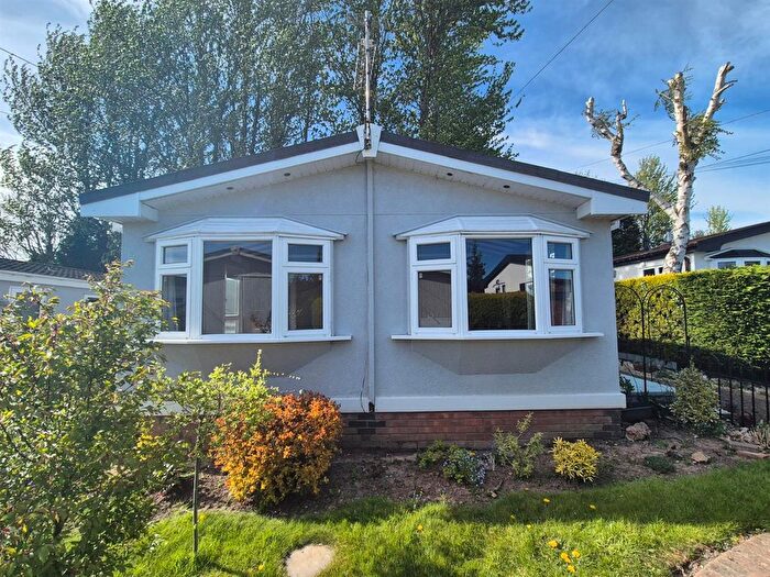 2 Bedroom Mobile/park Home For Sale In Oak Lane, Allesley, CV5