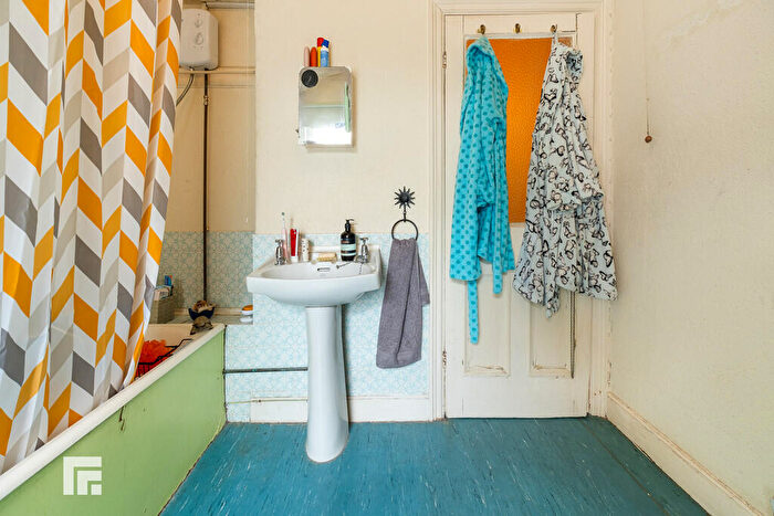 2 Bedroom Terraced House For Sale In Hazelhurst Road, Llandaff North, Cardiff, CF14