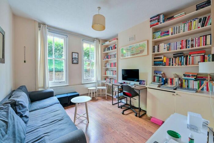 2 Bedroom Flat To Rent In Bath Terrace, Borough, London, SE1