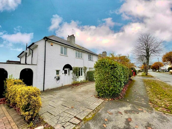 3 Bedroom House To Rent In Wordsworth Avenue, Penarth, CF64