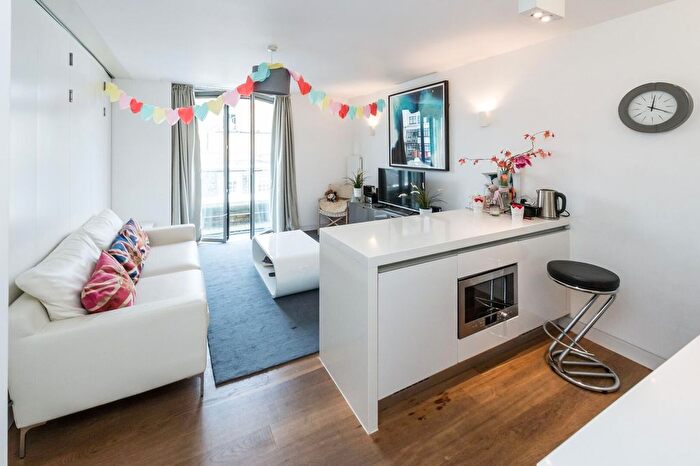 2 Bedroom Flat To Rent In Picton Place, London, W1U