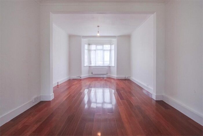 4 Bedroom Terraced House To Rent In Clifton Road, Harrow, HA3