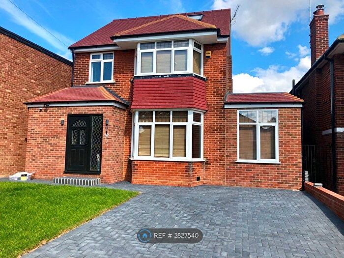 5 Bedroom Detached House To Rent In Merryhills Drive, London, EN2