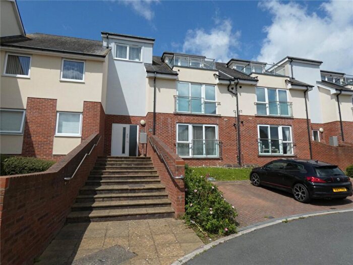 2 Bedroom Apartment To Rent In Y Bae, Bangor, Gwynedd, LL57
