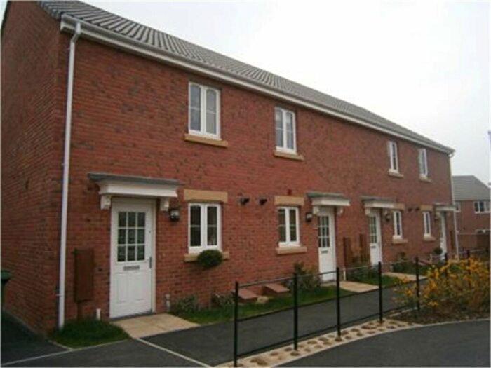 2 Bedroom End Of Terrace House To Rent In Lapwing Close, Corby, NN18