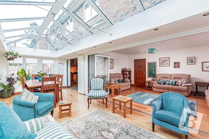 4 Bedroom Detached House For Sale In Springfield Close, Ongar, Essex, CM5