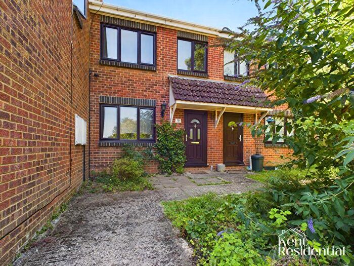 3 Bedroom Terraced House To Rent In Lesley Place, Maidstone, ME16