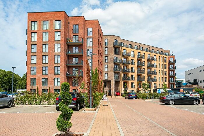 1 Bedroom Flat To Rent In Dacorum Way, Hemel Hempstead, Hertfordshire, HP1