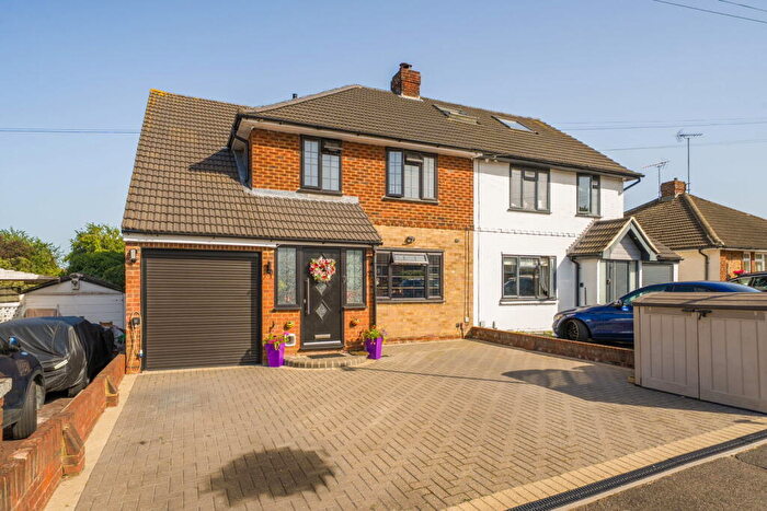 4 Bedroom Semi-Detached House For Sale In Taverners Road, Rainham, Gillingham, Kent, ME8