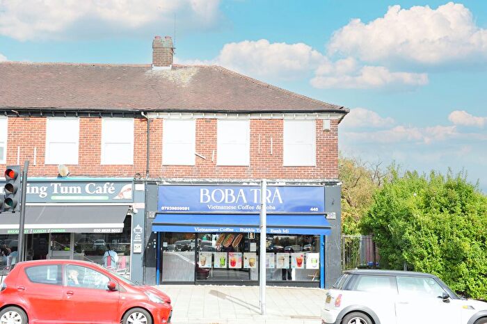 2 Bedroom Flat For Sale In Victoria Road, Ruislip, HA4
