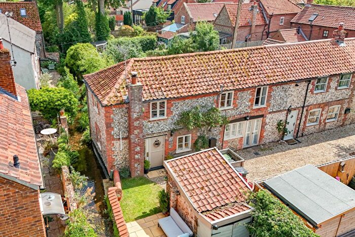 3 Bedroom Cottage For Sale In Back Street, South Creake, Norfolk, NR21