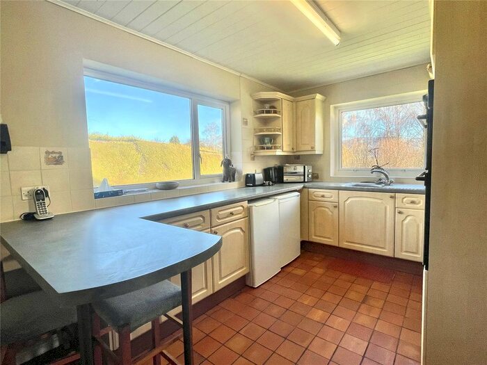 3 Bedroom Bungalow For Sale In Breidden Avenue, Arddleen, Llanymynech, Powys, SY22
