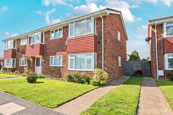 2 Bedroom Flat For Sale In Windsor Drive, West Wittering, PO20