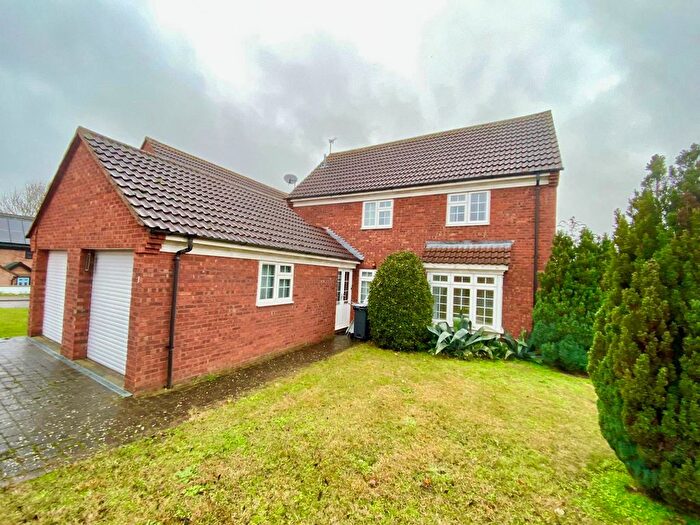 4 Bedroom Detached House To Rent In Marshall Close, Bedford, MK42