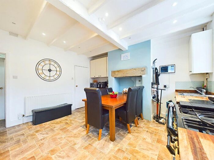 4 Bedroom Terraced House For Sale In Stanley Street, Bingley, BD16