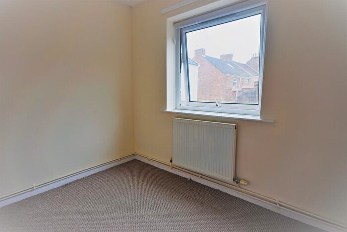 2 Bedroom Flat For Sale In Formans Walk, Louth, LN11