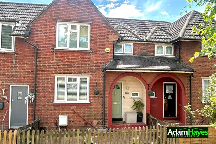 3 Bedroom Terraced House For Sale In Woodhouse Road, North Finchley, N12