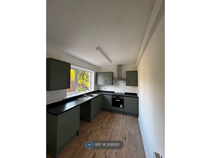 3 Bedroom Semi-Detached House To Rent In Valley Road, Middlesbrough, TS4