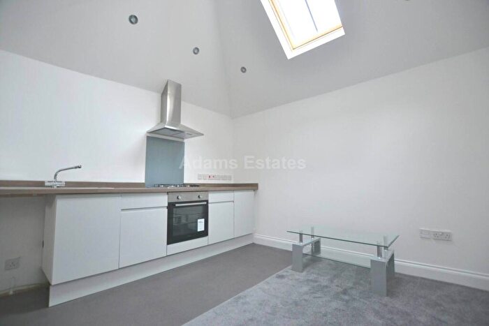 1 Bedroom Flat To Rent In Baker Street, Reading, RG1