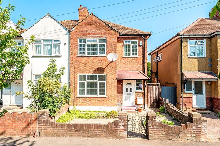 3 Bedroom Semi-Detached House For Sale In Spring Grove Crescent, Hounslow, TW3