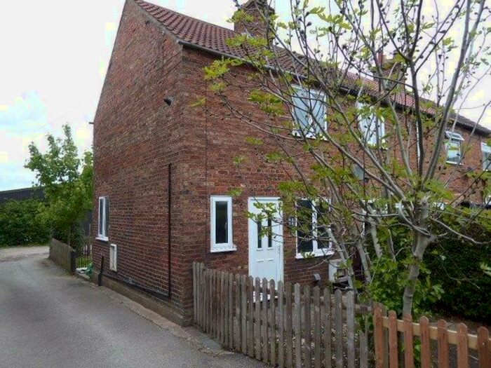 2 Bedroom End Of Terrace House To Rent In Eastfield Road, Louth, LN11