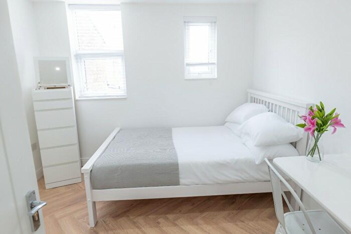 6 Bedroom Terraced House To Rent In Garmoyle Road, Liverpool, Merseyside, L15