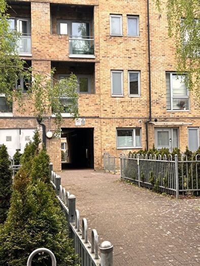 1 Bedroom Flat For Sale In Gascoigne Close, Tottenham, N17