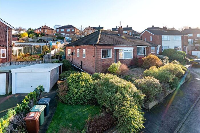 2 Bedroom Bungalow For Sale In Woodhill Garth, Leeds, West Yorkshire, LS16