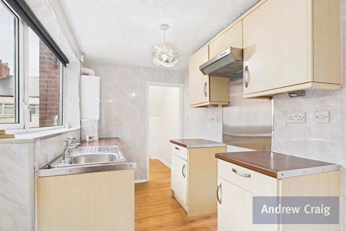 2 Bedroom Flat For Sale In Hyde Street, South Shields, NE33