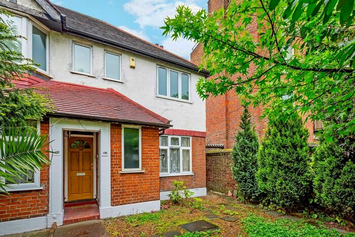 3 Bedroom Detached House To Rent In Atkins Road, Clapham Park, London, SW12