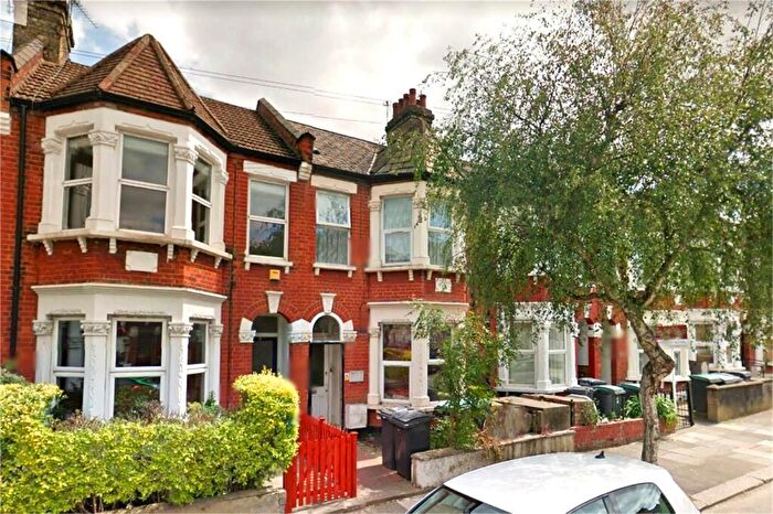 2 Bedroom Flat To Rent In Wood Green, London, N22