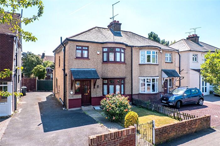 3 Bedroom Semi Detached House For Sale In Milton Hall Road, Gravesend, Kent, DA12
